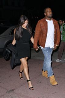 Kimberly Kardashian's Feet (671243)