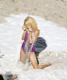 Paris Hilton's Feet (672795)
