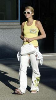 Paris Hilton's Feet (672840)