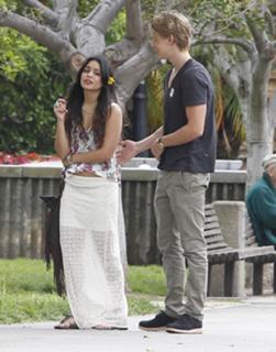 Vanessa Hudgens's Feet (676056)
