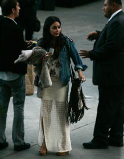 Vanessa Hudgens's Feet (676083)