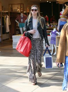 Whitney Port's Feet (676951)