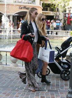Whitney Port's Feet (676952)