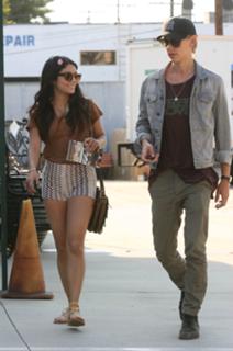Vanessa Hudgens's Feet (678785)