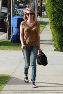 Emma Roberts's Feet (680052)