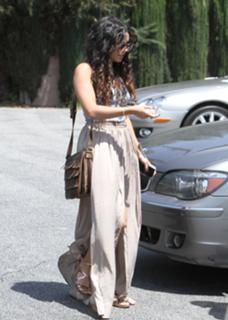 Vanessa Hudgens's Feet (680751)