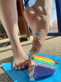 Amy Anderssen's feet