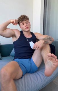 Ethan Lusby's feet