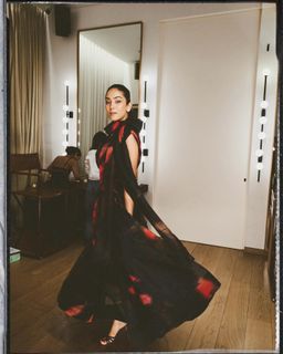 Nisha Rawal's feet