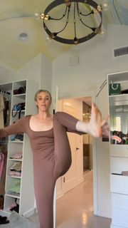 Julia DiCesare's feet